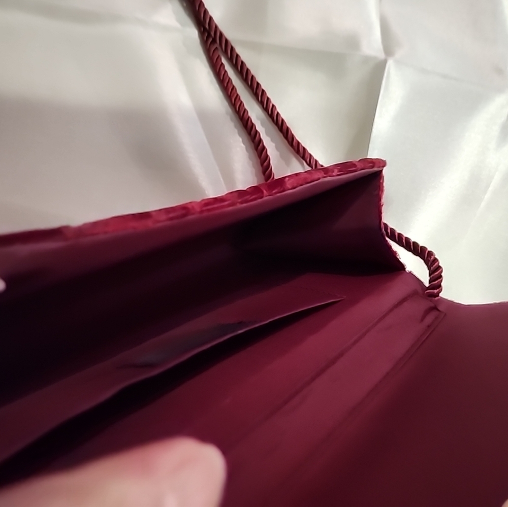 Laura Biagiotti Velvet Cross-body Burgandy Bag, Rose Pattern Imprint Appr 10x4.5 - Picture 12 of 16